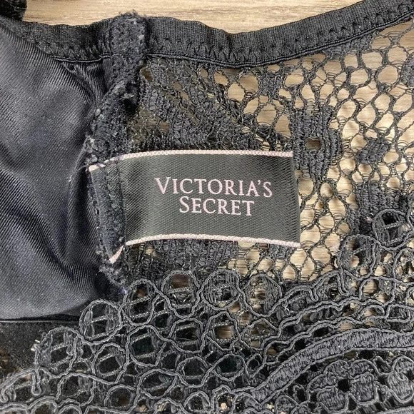 Victoria’s Secret Lace Bralette | Black |. Size  Small - Picture 4 of 4
